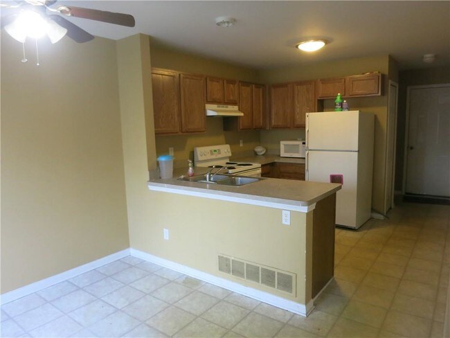 Foto del edificio - 17542 Gateway Cir