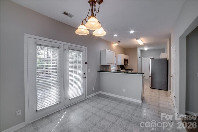 Building Photo - 6434 Gatesville Ln