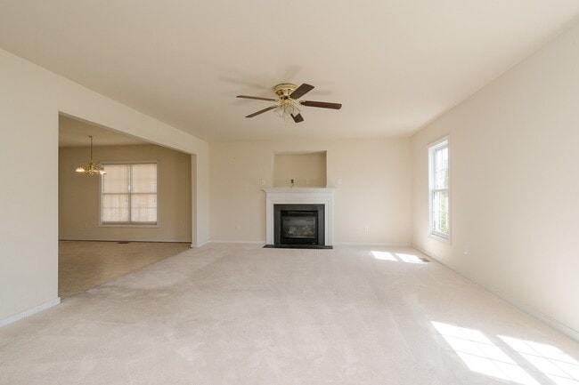 Building Photo - 3BR/2.5BA Home in Lakeside — Minutes to Bryan Park — $2,295/mo!