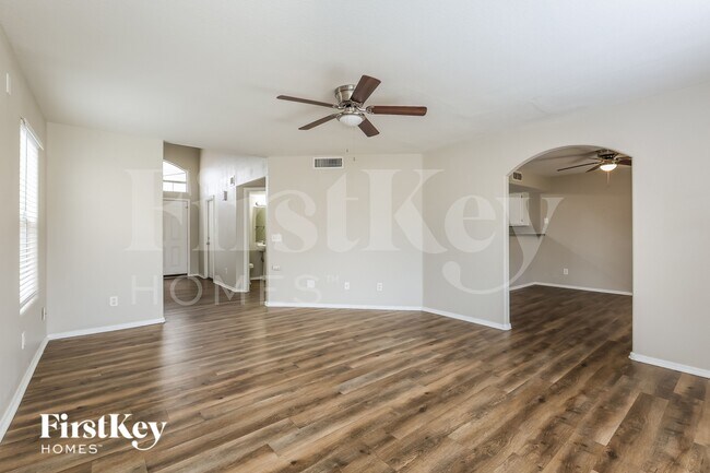 Foto del edificio - 7547 W Comet Ave