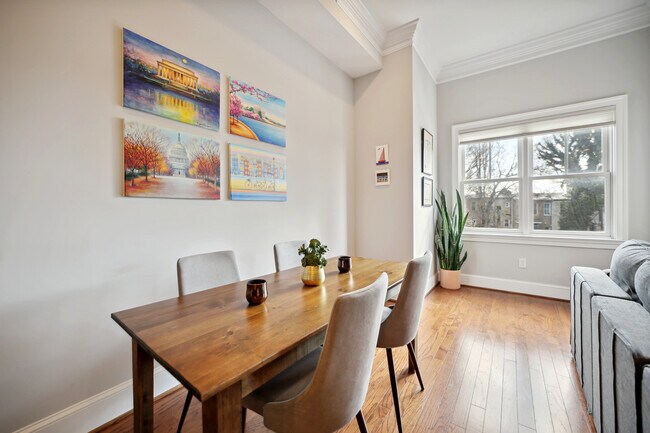 Foto del edificio - 1232 4th St NW