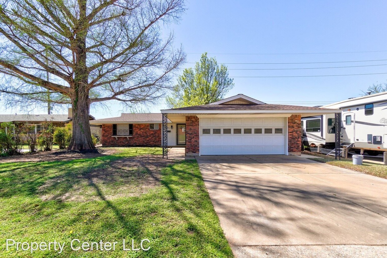 Primary Photo - 2 br, 1.5 bath House - 3805 N Eagle Ln