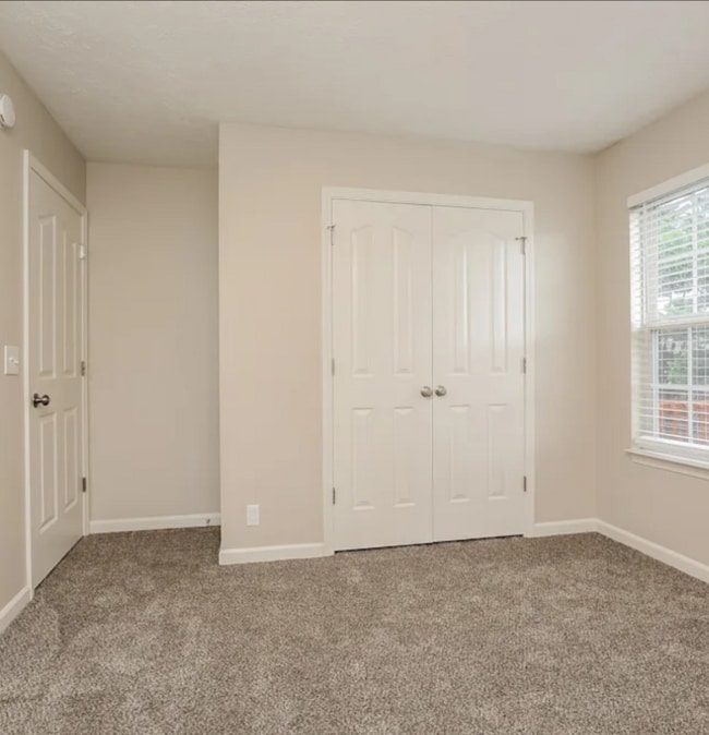 Building Photo - 2923 Weybridge Dr