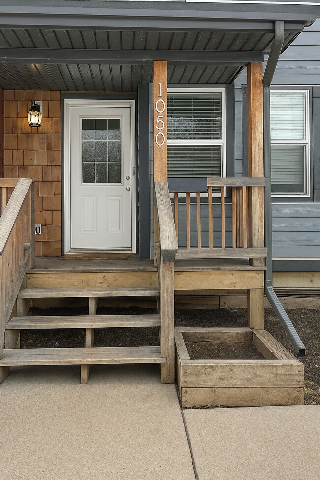 Building Photo - 10509-10122 122 Ave NW