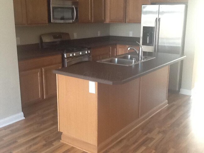 Building Photo - 4118 Cambron Dr