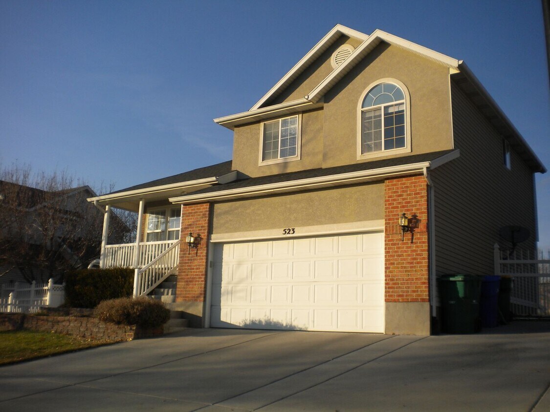 Foto principal - Beautiful 4 bedroom Lehi Home!