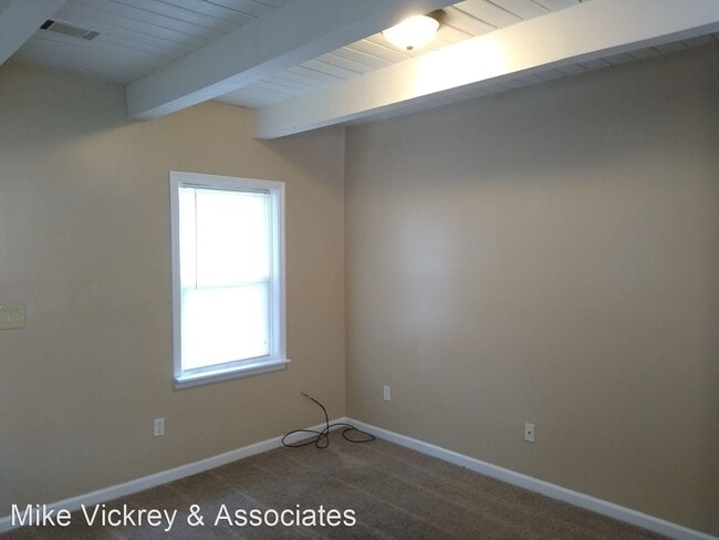 Building Photo - 601 Tisdale St