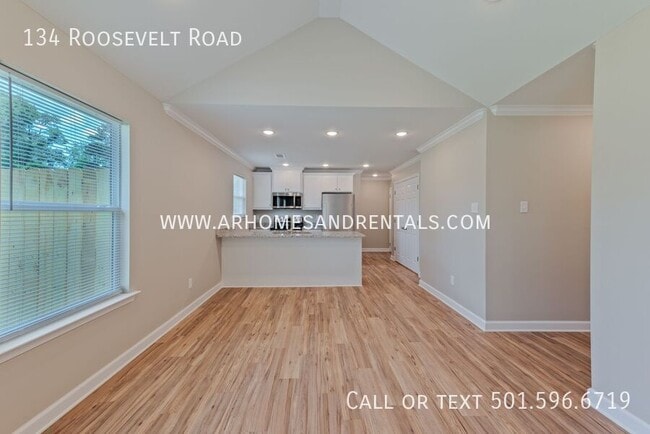 Building Photo - 134 Roosevelt Rd