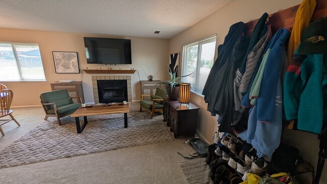 Building Photo - 6690 Pahokee Ct