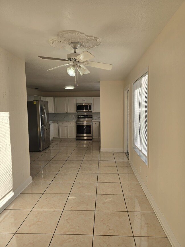 Foto del edificio - 28021 SW 142nd Ct