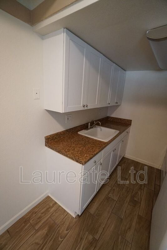 Foto del edificio - 800 W Belleview Ave