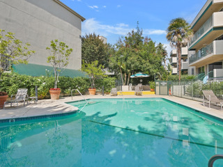 Building Photo - 4501 Cedros Ave
