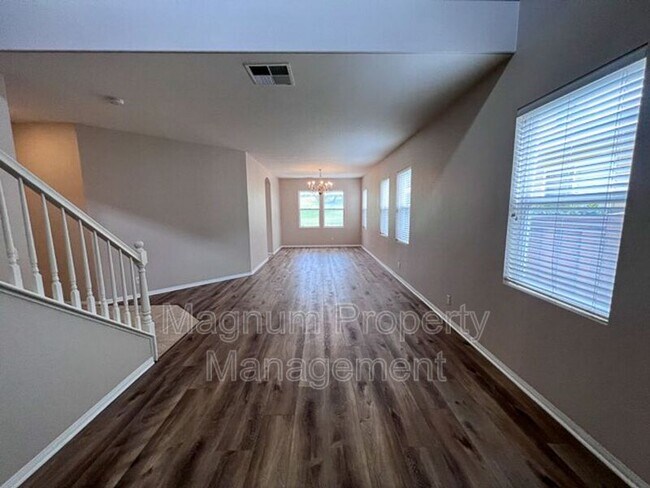 Building Photo - 30906 Crystalaire Dr