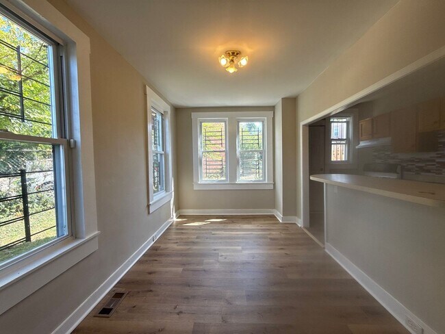 Building Photo - Beautiful Three-Bedroom Home In Baltimore