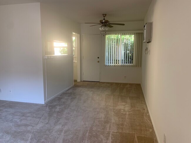 Foto del edificio - 10869 Whipple St