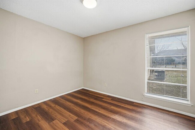 Foto del edificio - 5202 Nuckols Crossing Rd