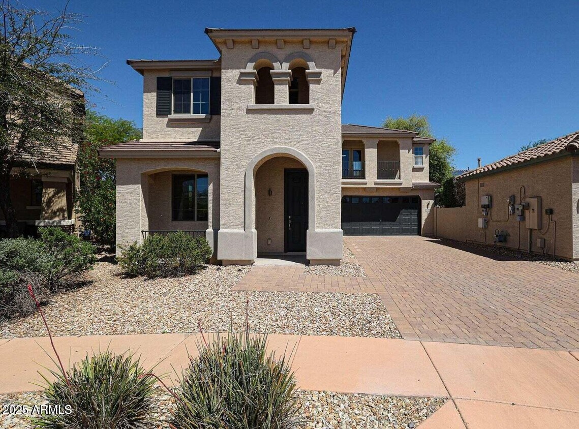 Foto principal - 3330 W Gran Paradiso Dr