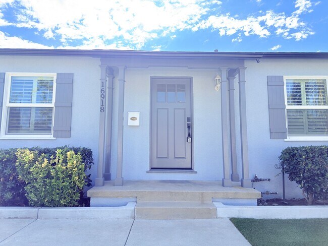 Foto del edificio - 16918 Schoolcraft St