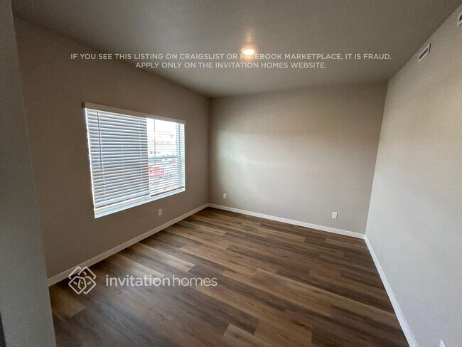 Foto del edificio - 970 Cascade Falls St