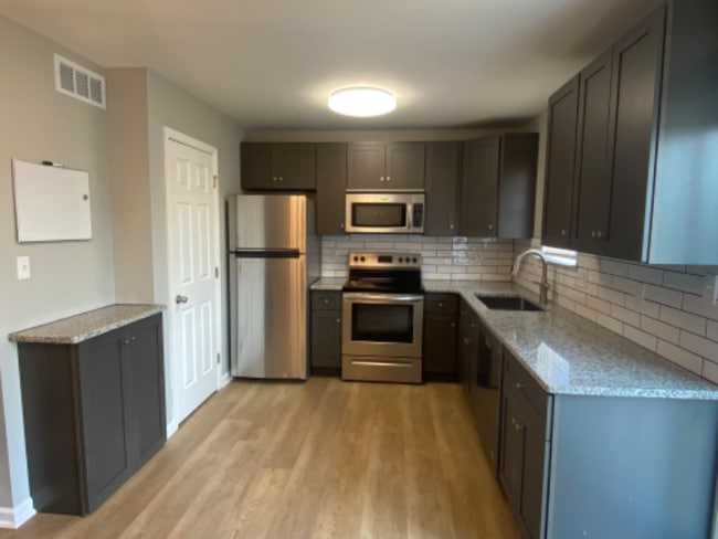 Building Photo - 312 Vincent Cir