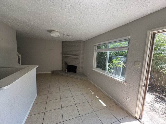 Foto del edificio - 3842 Willow Springs Ln