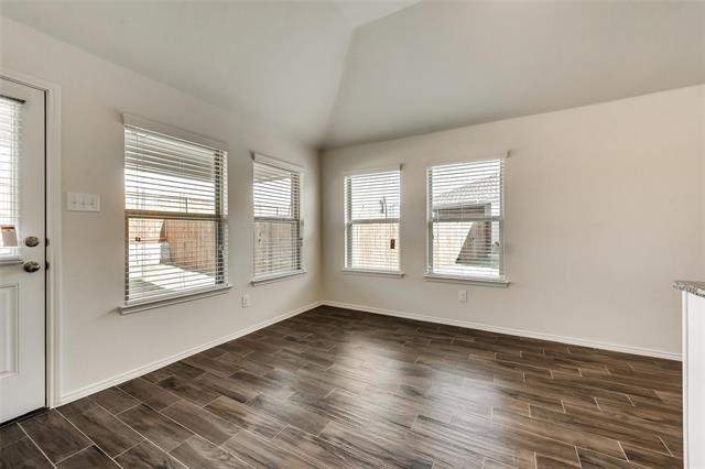 Foto del edificio - 233 Pitt Cir