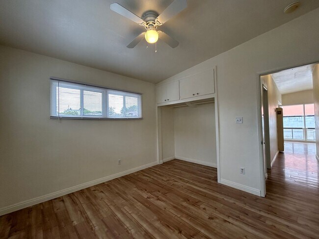 Building Photo - 3 Bed, 1 Bath in San Diego.