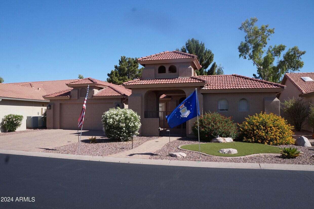 Primary Photo - 10052 E Copper Dr