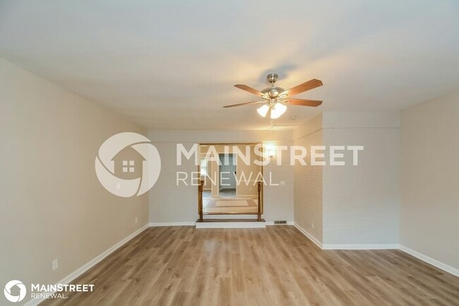 Foto del edificio - 4221 KILCULLEN DR, RALEIGH, NC 27604
