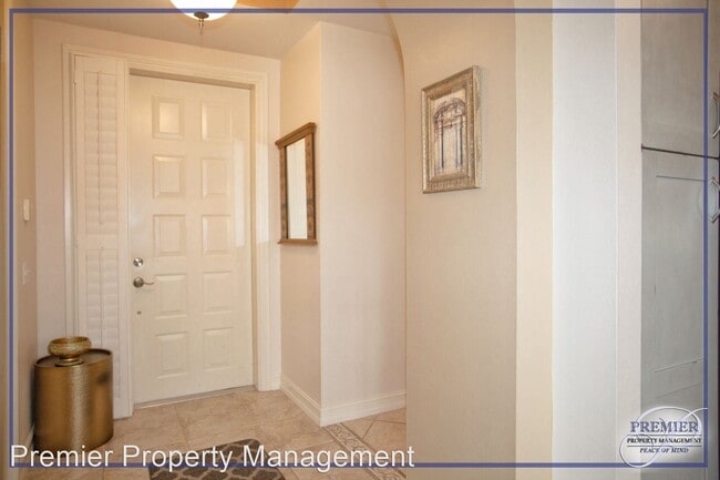 Building Photo - 3 br, 2.5 bath House - 825 Bentwater Circl...