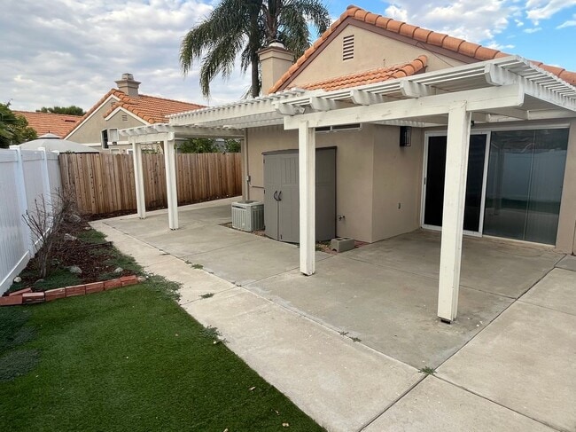 Building Photo - 28098 Lemonwood Dr