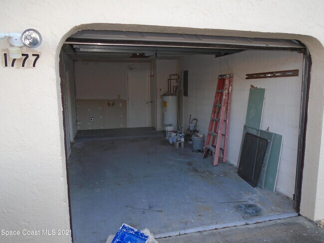 Building Photo - 1777 Bruman Terrace