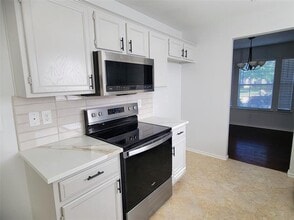 Building Photo - 5414 Carrington Dr
