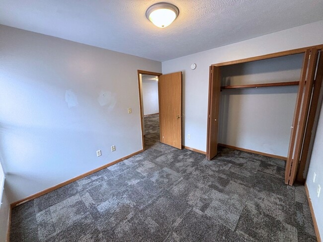 Building Photo - 312 Stone Creek Dr