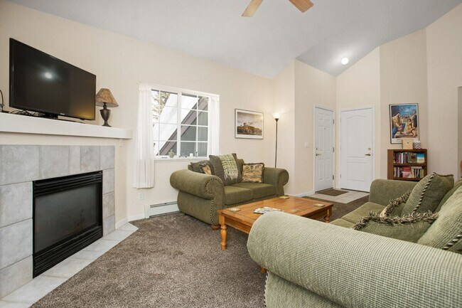 Building Photo - 1204 Mountain Village Cir