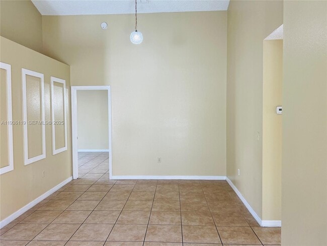 Foto del edificio - 332 Oceanside Ct