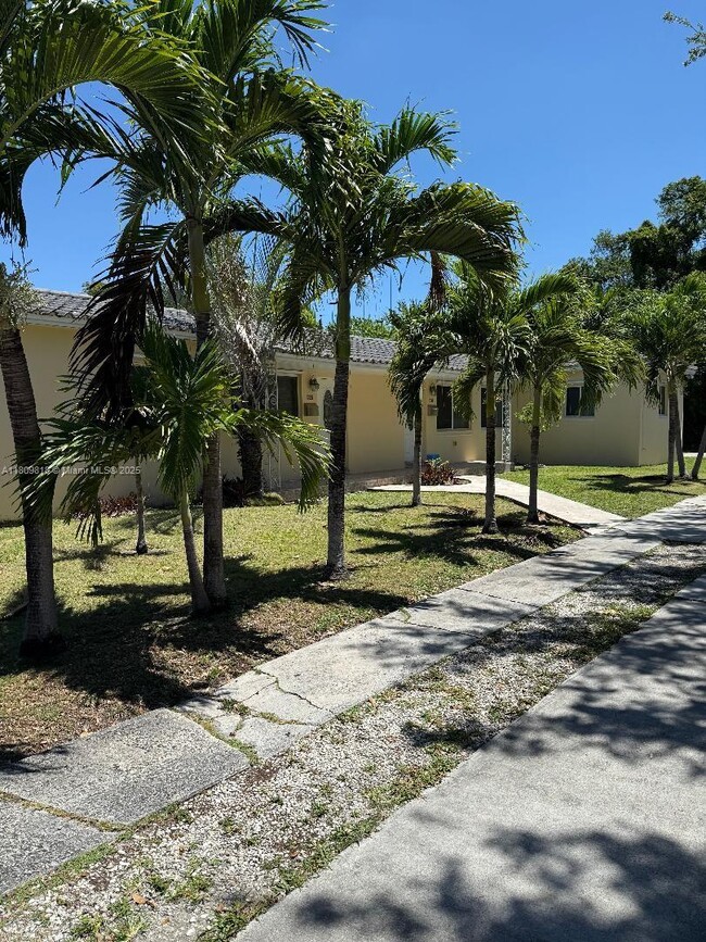 Foto del edificio - 531 NW 25th Ave