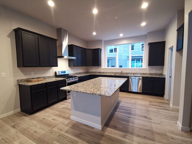 Foto del edificio - 2261 Buttercup Ln