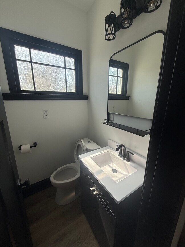 Foto del edificio - 7317 Sheridan Rd