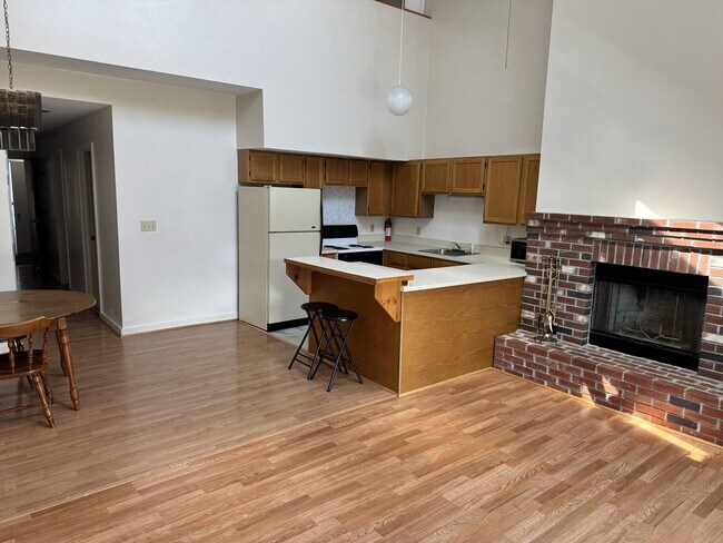Foto del edificio - 64 Davis Rd