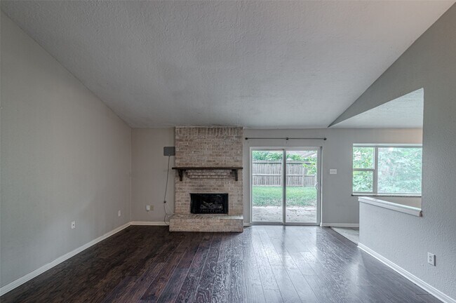Building Photo - 9702 Birsay St