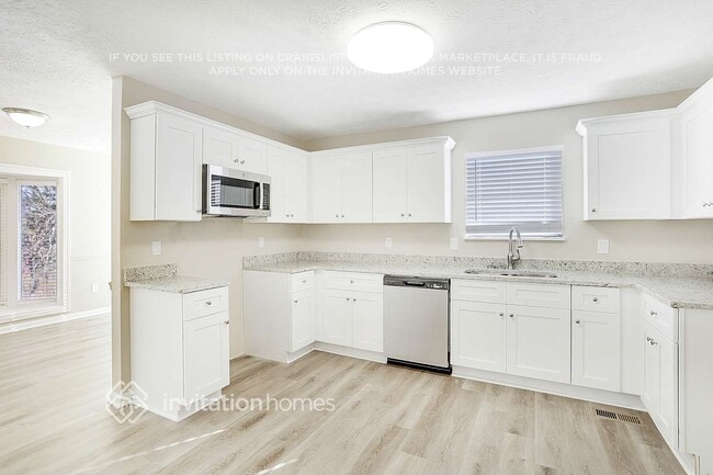 Foto del edificio - 4261 Willow Ridge Rd