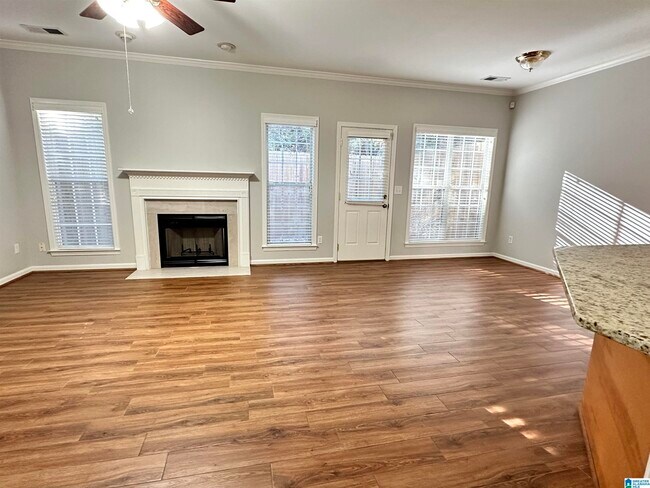 Foto del edificio - 525 Hackberry Ridge Cove