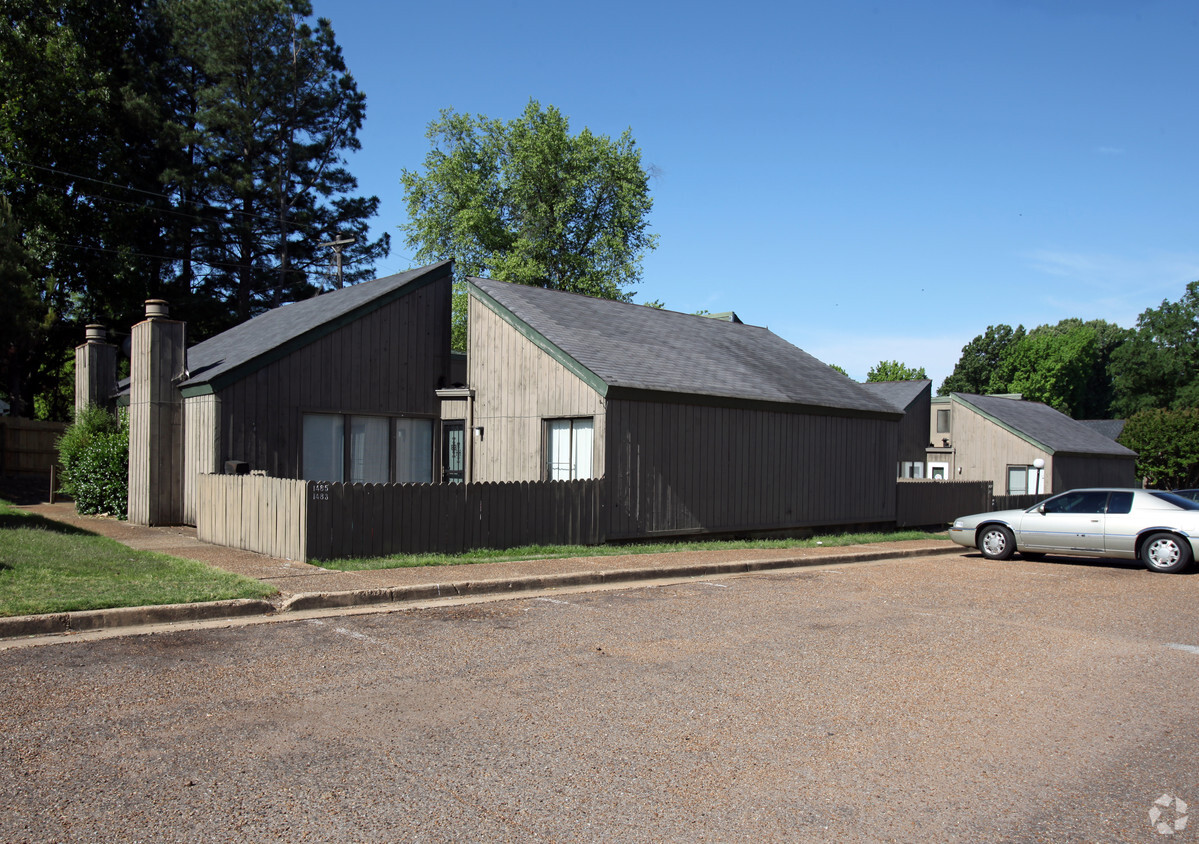 Primary Photo - BIRCHES TOWNHOMES