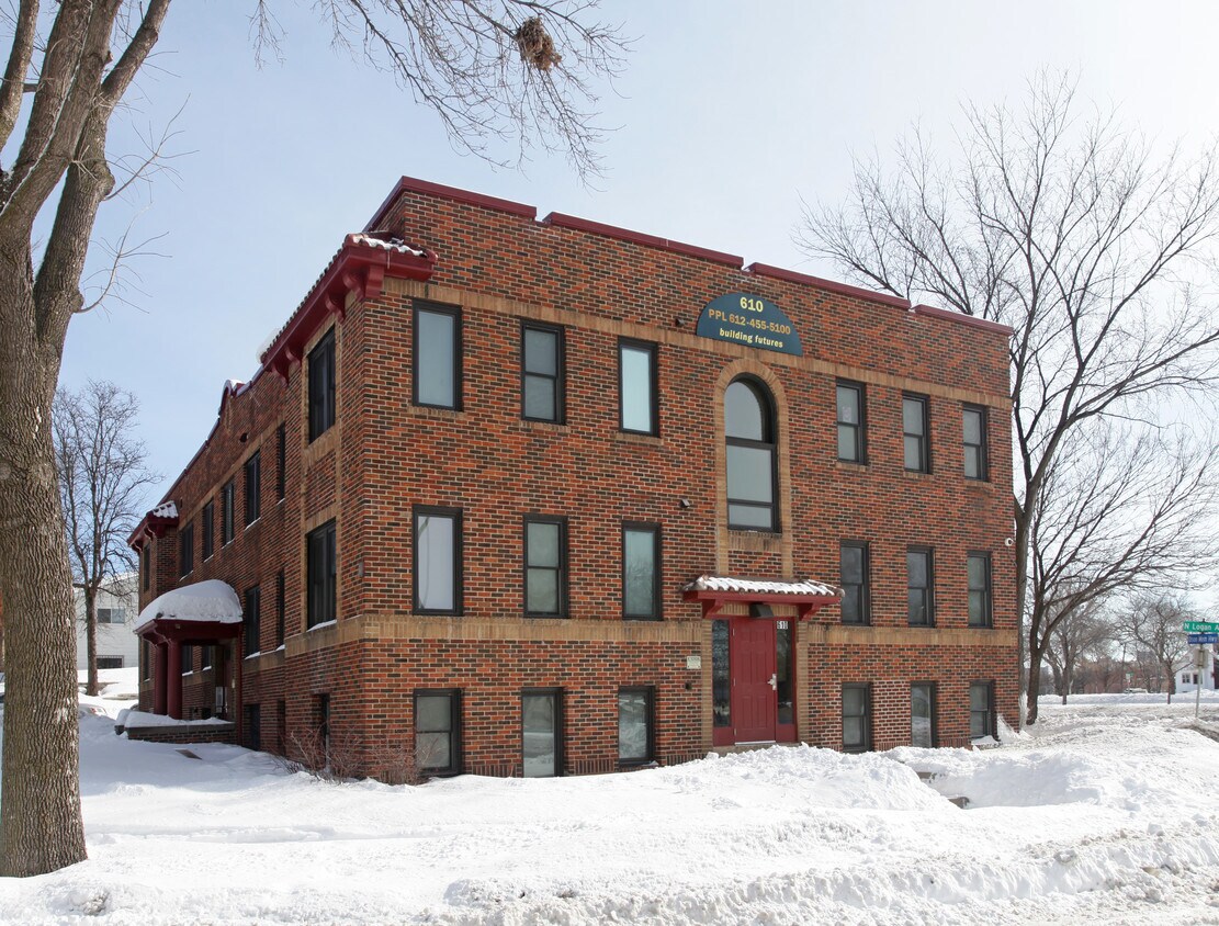 Primary Photo - 610 Logan Ave N