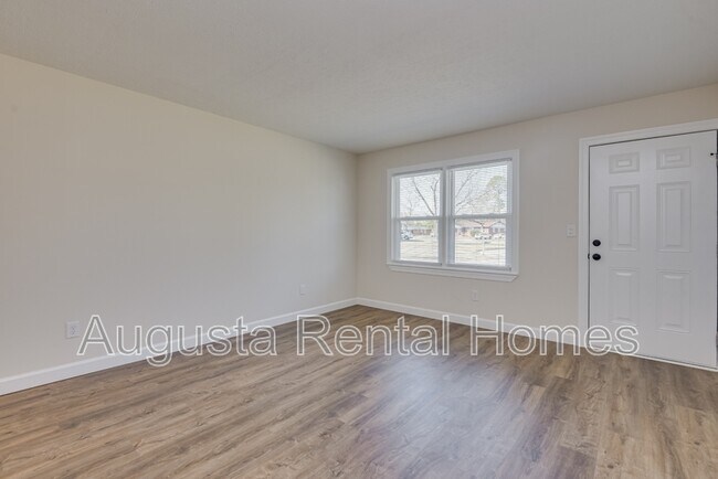 Building Photo - 2000 Coleman Ct