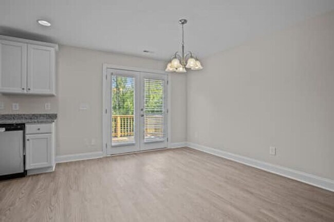 Foto del edificio - Clemmons- new Construction-3 story -4 bed,...