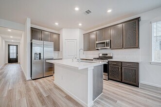 Building Photo - 9746 Pettus Crk Dr