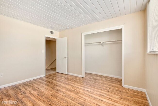 Building Photo - 807 N Fiske Blvd