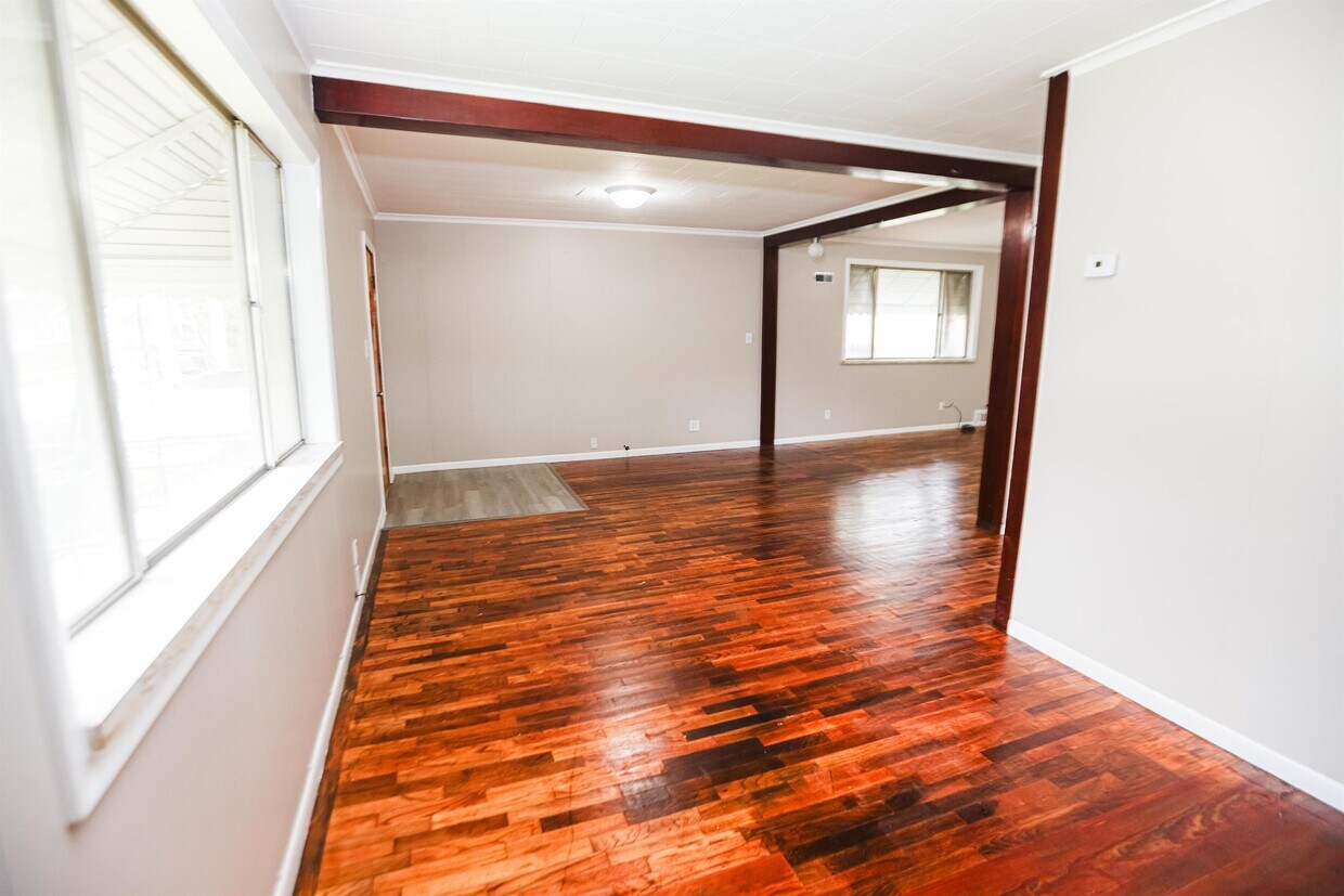 Foto principal - 1221 Greenwood Ave